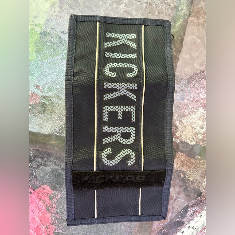 Kickers | rare vintage trifold wallet with clasp and zipper - Picture 7 of 9
